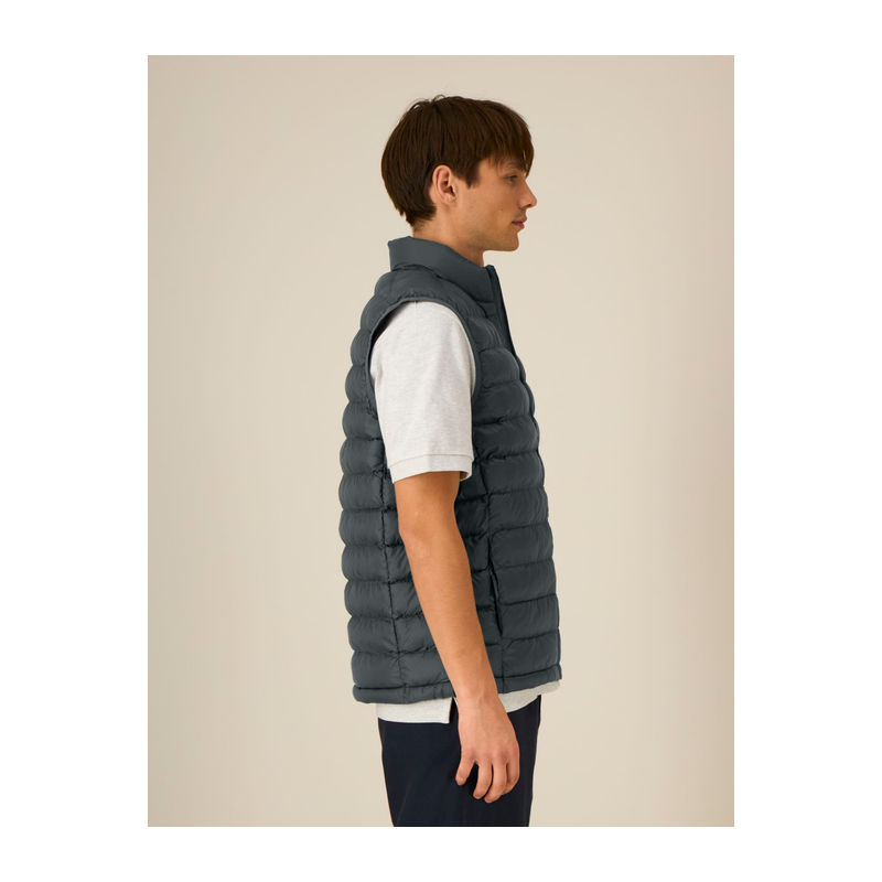 The men's body warmer