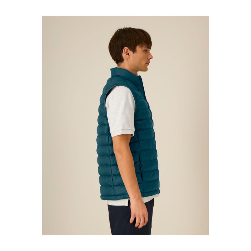 The men's body warmer