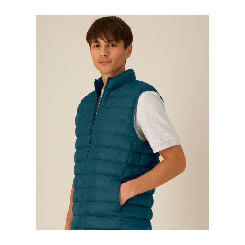 The men's body warmer