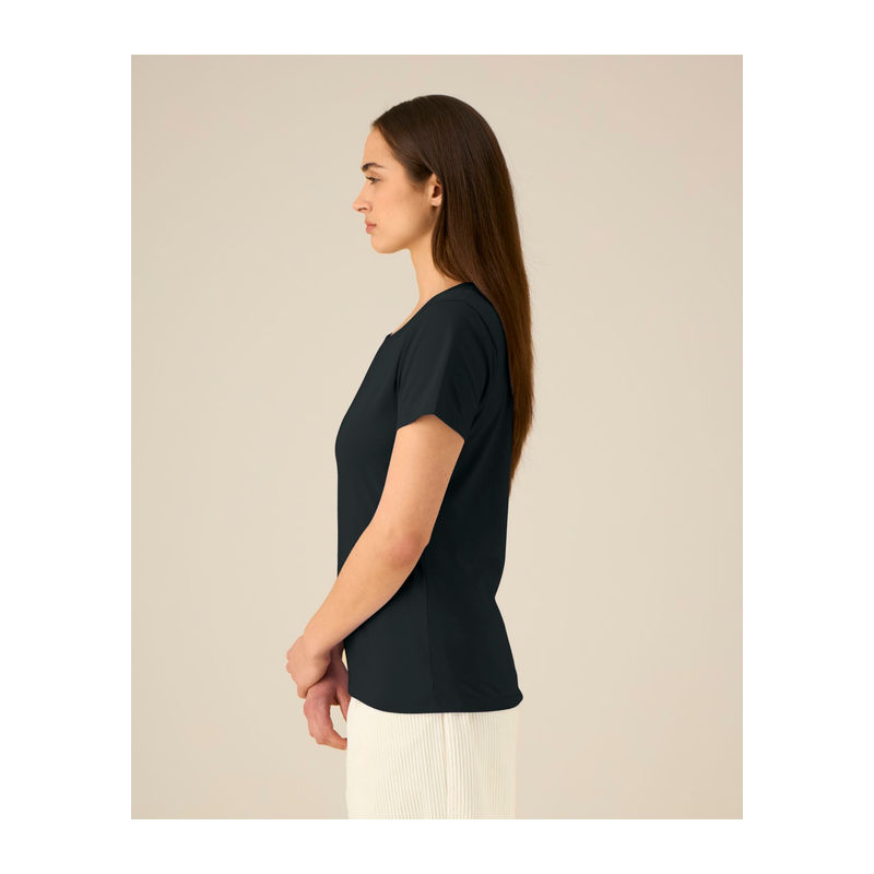 The iconic mid-light women’s fitted t-shirt