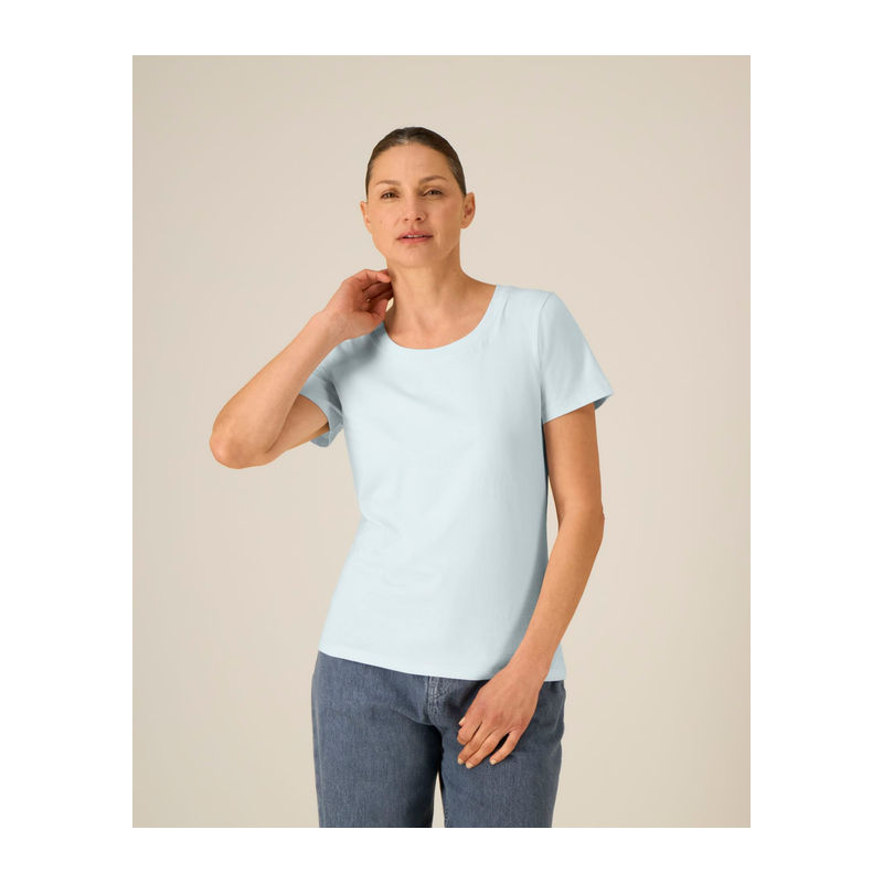 The iconic mid-light women’s fitted t-shirt