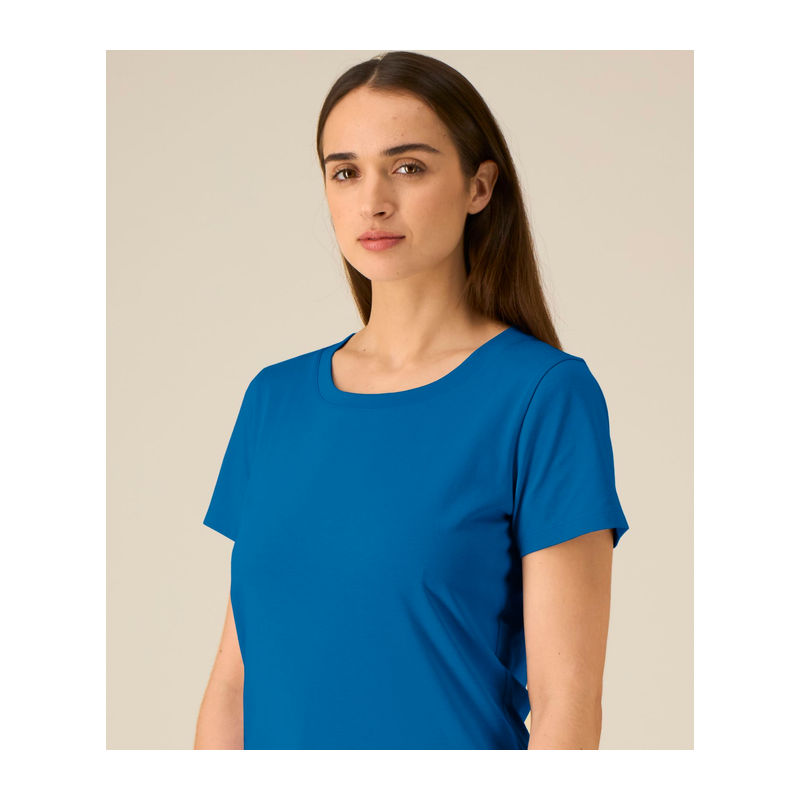 The iconic mid-light women’s fitted t-shirt