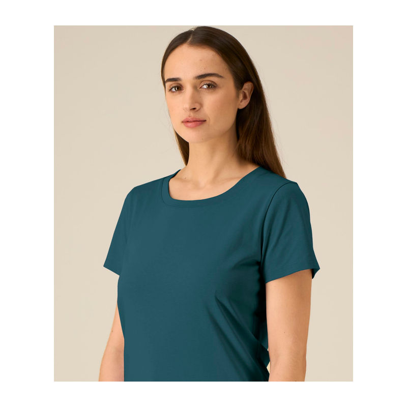 The iconic mid-light women’s fitted t-shirt
