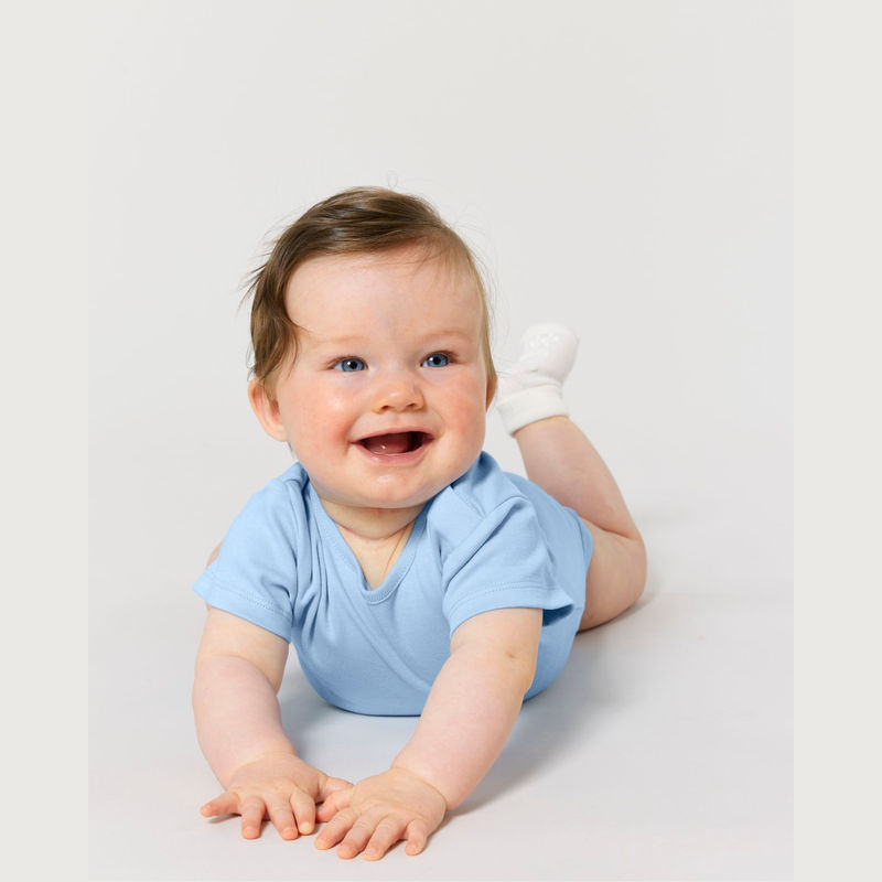 The babies' body short sleeves