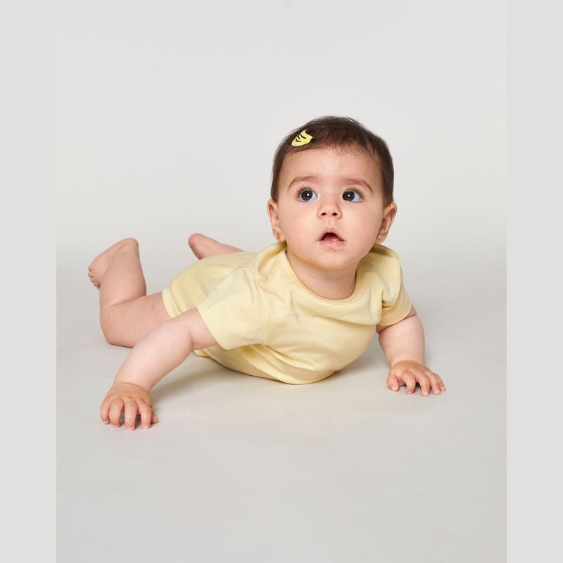 The babies' body short sleeves