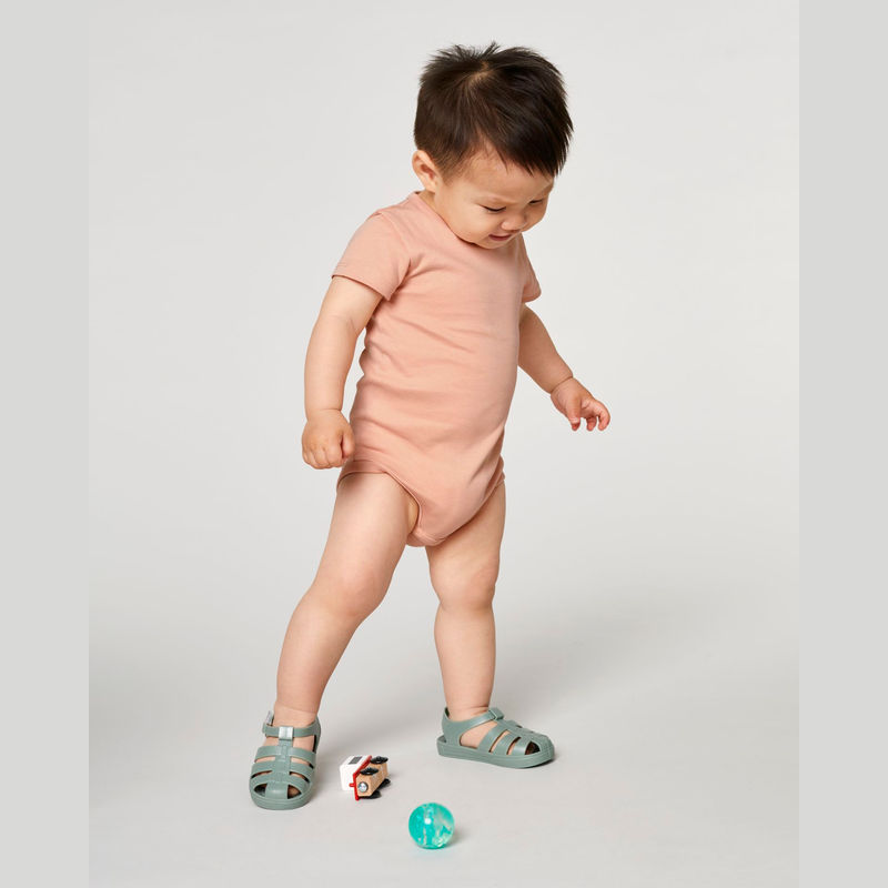 The babies' body short sleeves