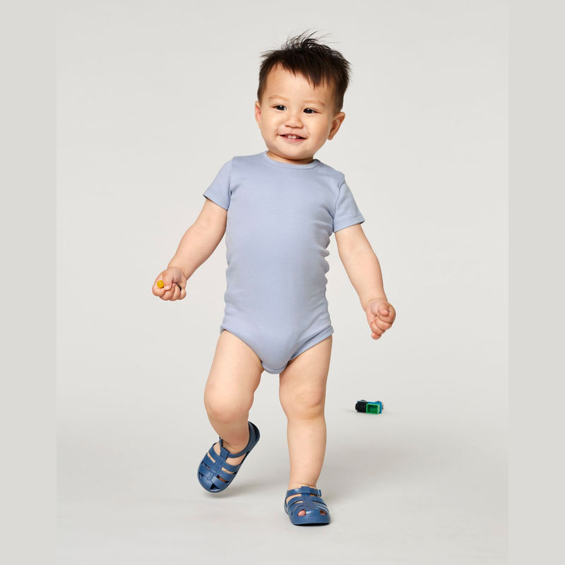 The babies' body short sleeves