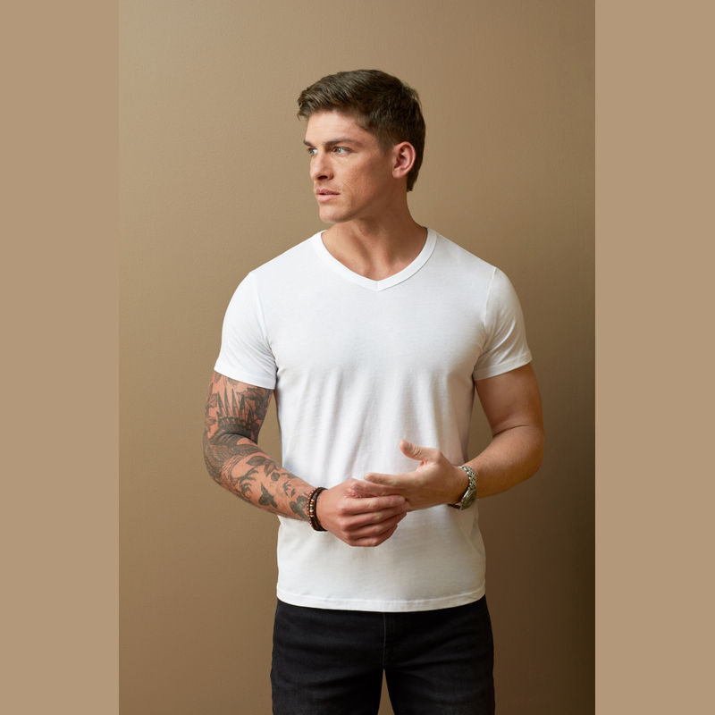 Ben V-neck Unisex T-shirt