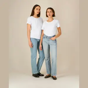 The iconic mid-light women’s fitted t-shirt